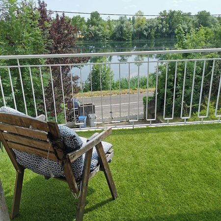 La Rive Du Doubs - 2 Chambres - 5 Pers - 56, Chemin Du Canal Du Rhone Au Rhin Dole Dış mekan fotoğraf