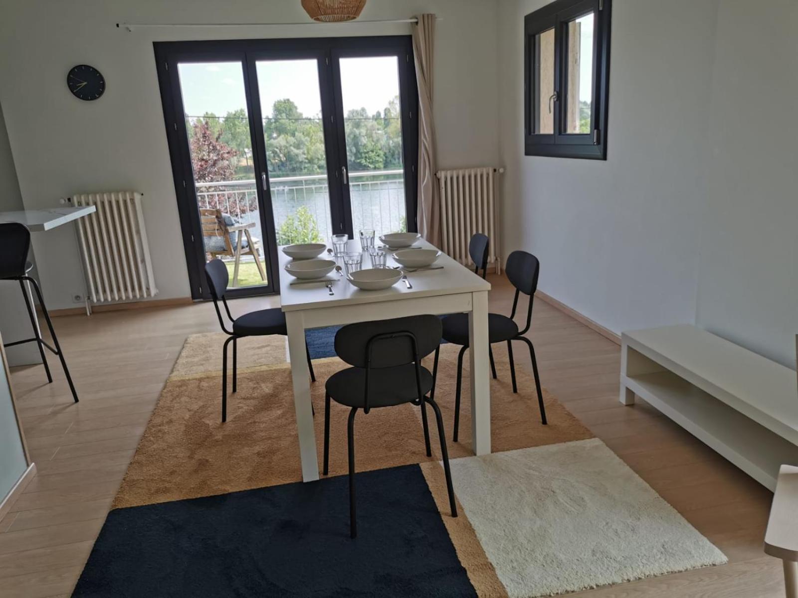 La Rive Du Doubs - 2 Chambres - 5 Pers - 56, Chemin Du Canal Du Rhone Au Rhin Dole Dış mekan fotoğraf
